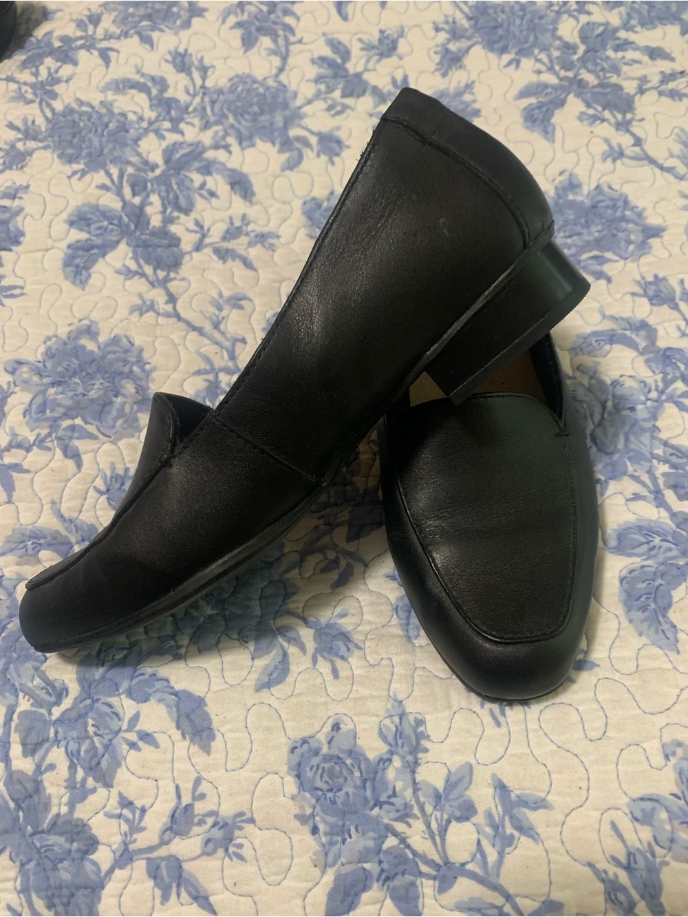Clarks Women's Black Leather Slip-On Loafers